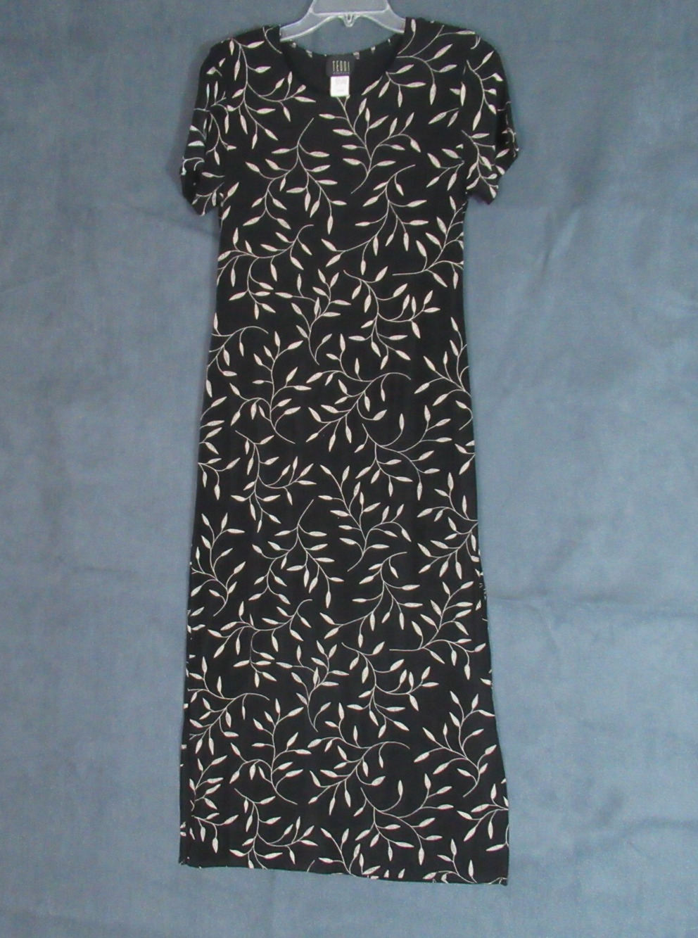 Vintage Teddi Dresses Womens Size 8P Black Floral Short Sleeve Modest 90s Y2K